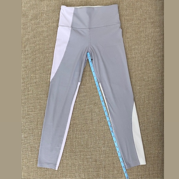 ATHLETA | Elation Asymmetrical 7/8 Tight in Powervita Colorblock Lilac Stone •XS - Picture 4 of 15